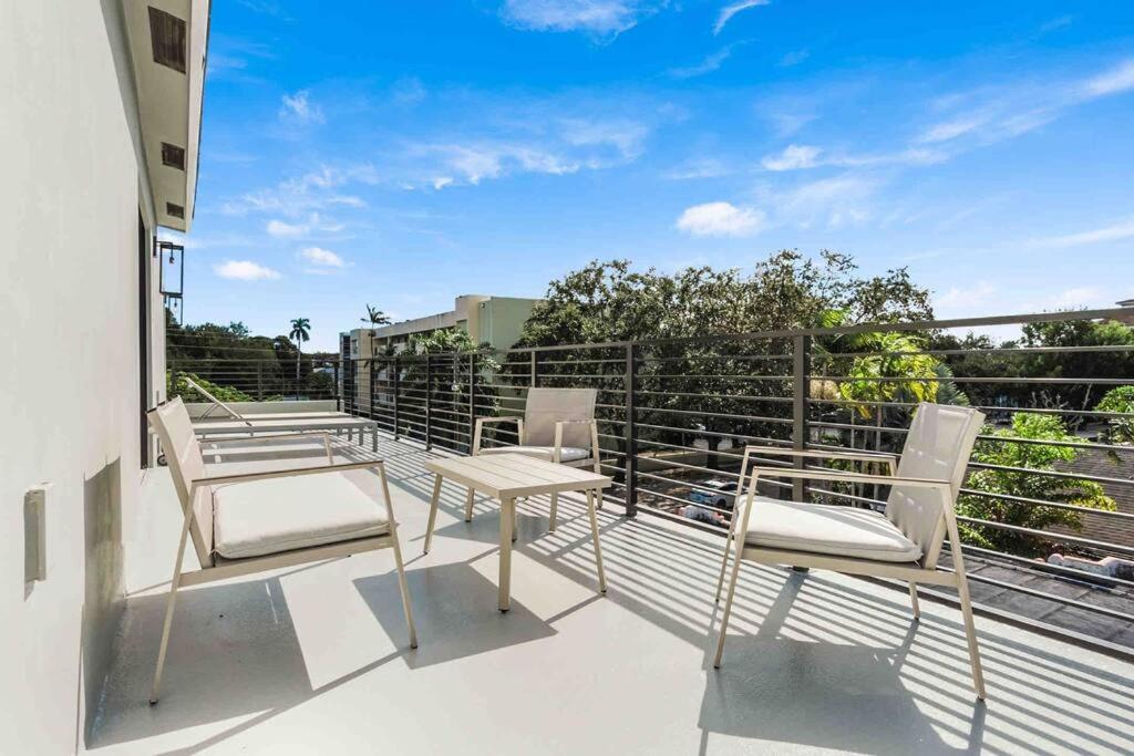 Luxury Paradise Walk To Las Olas -5 Mins To Beach ฟอร์ต ลอเดอร์เดล ภายนอก รูปภาพ