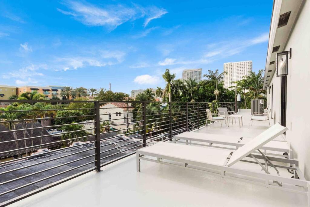Luxury Paradise Walk To Las Olas -5 Mins To Beach ฟอร์ต ลอเดอร์เดล ภายนอก รูปภาพ